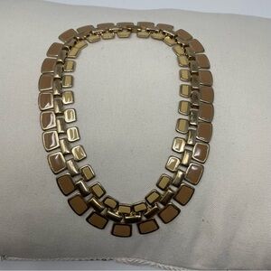 Source Unknown Elegant Gold and Tan Necklace